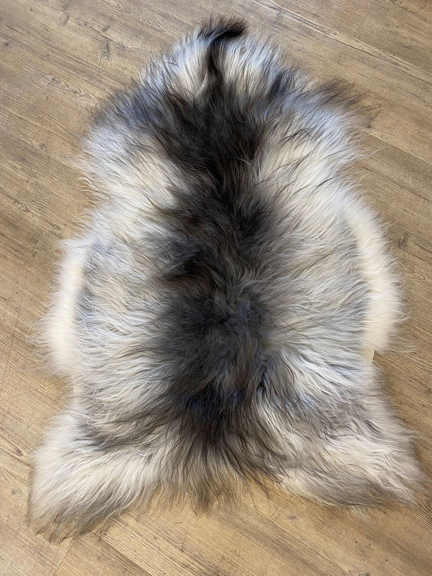 Geflecktes Lammfell Nr.18