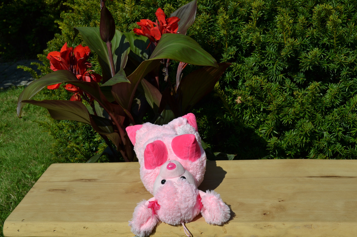 Klappkissen in Tierform "Monty, der Pudel"