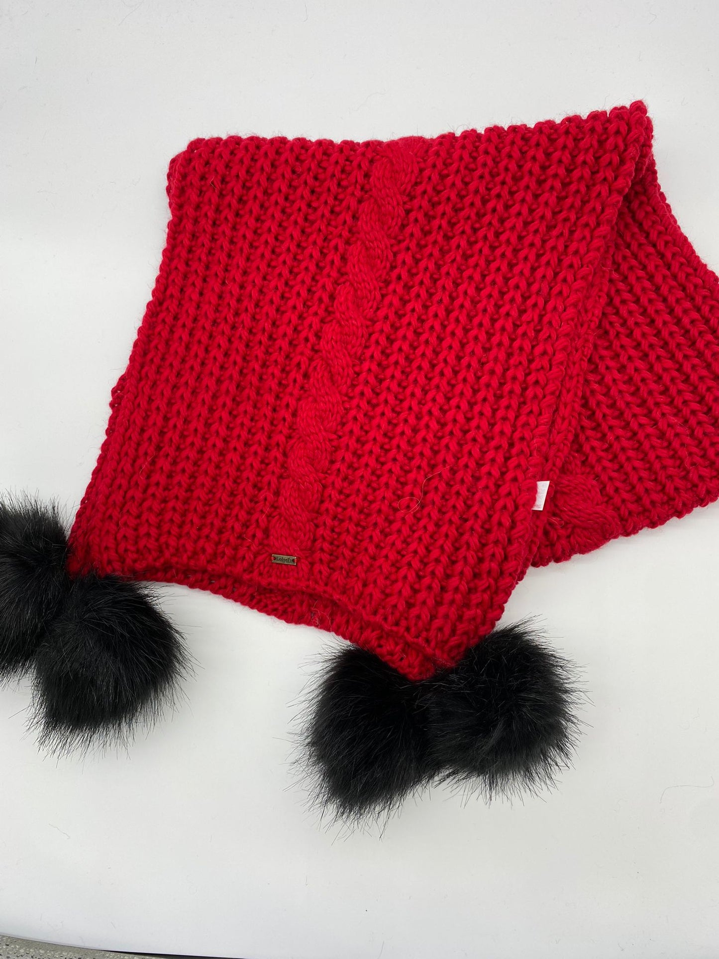 Woll-Schal mit Bommel von Loisels