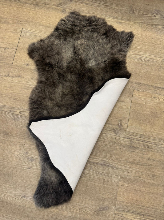 Geflecktes Lammfell Nr. 6