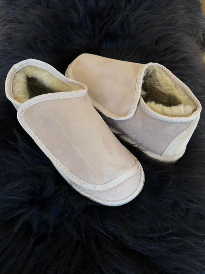 NEU,NEU,NEU!!!!Lammfell Hausschuhe mit Klettverschluß für Damen & Herren