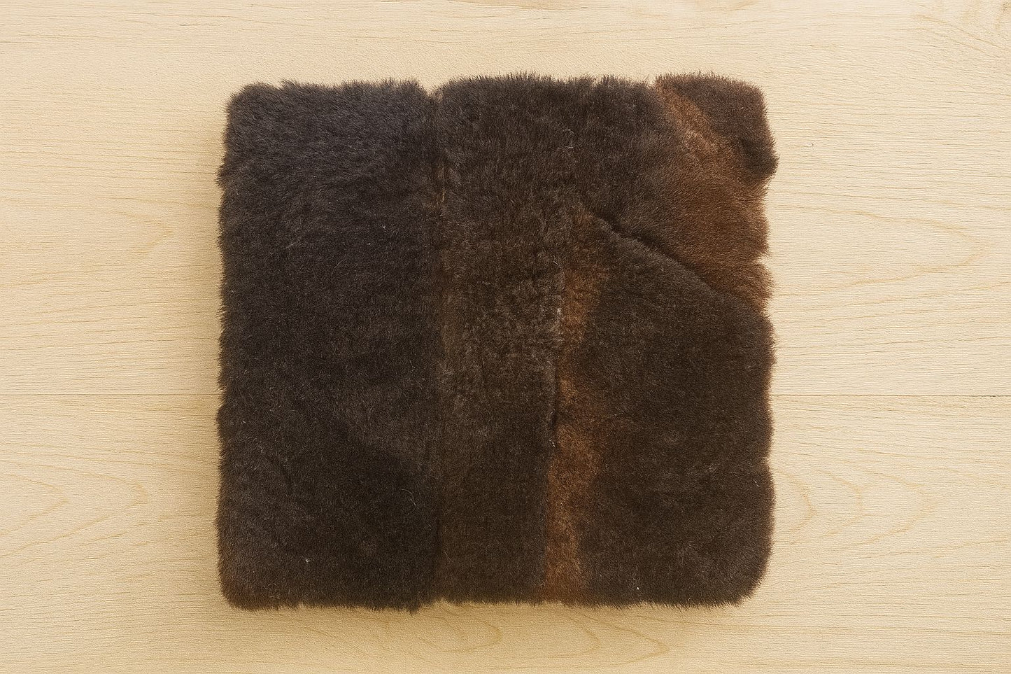 Lammfell Sitzkissen rund/eckig braun